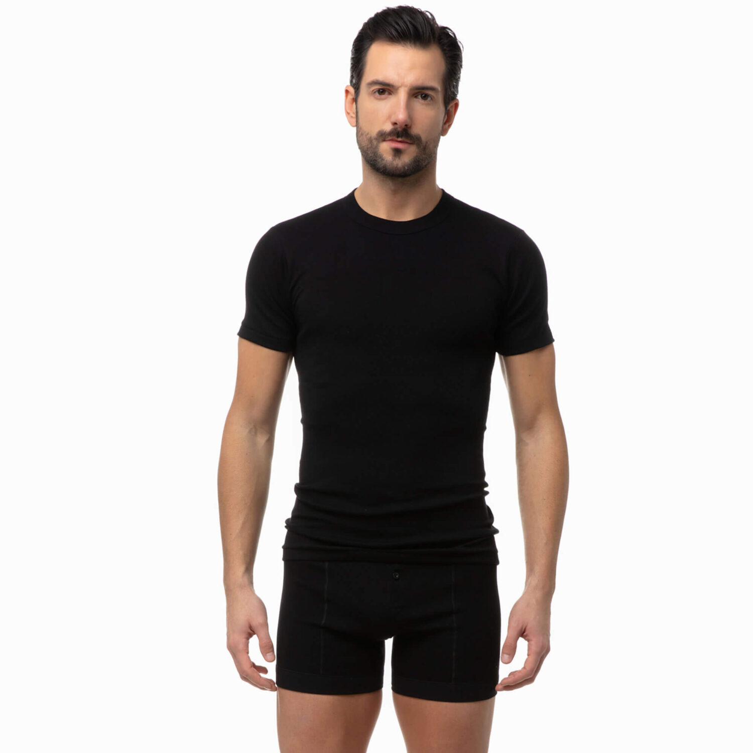 Мъжка тениска с къс ръкав slim fit от 100% памук | Minerva | Цвят: черен