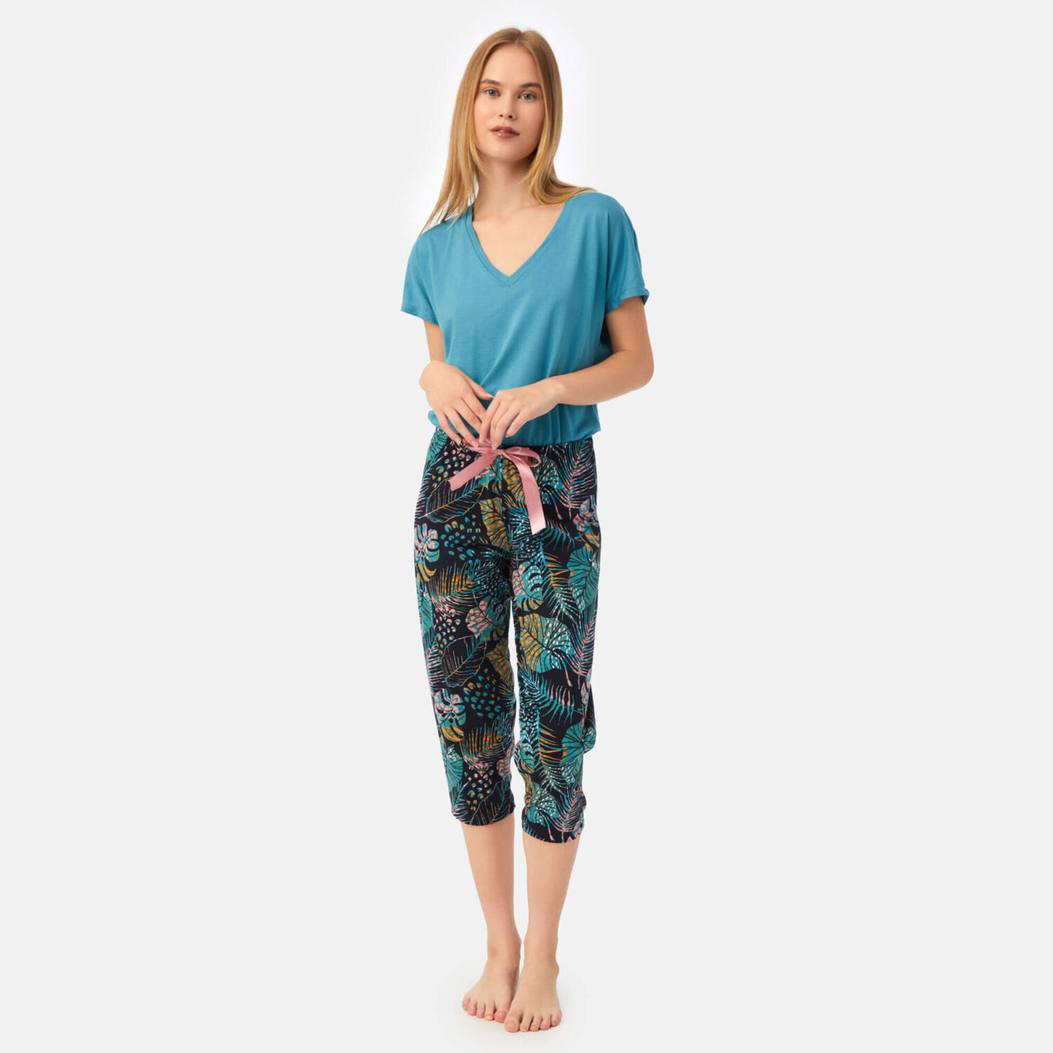 Дамско долнище на пижама 7/8 Capri pants exotic от памук | Minerva