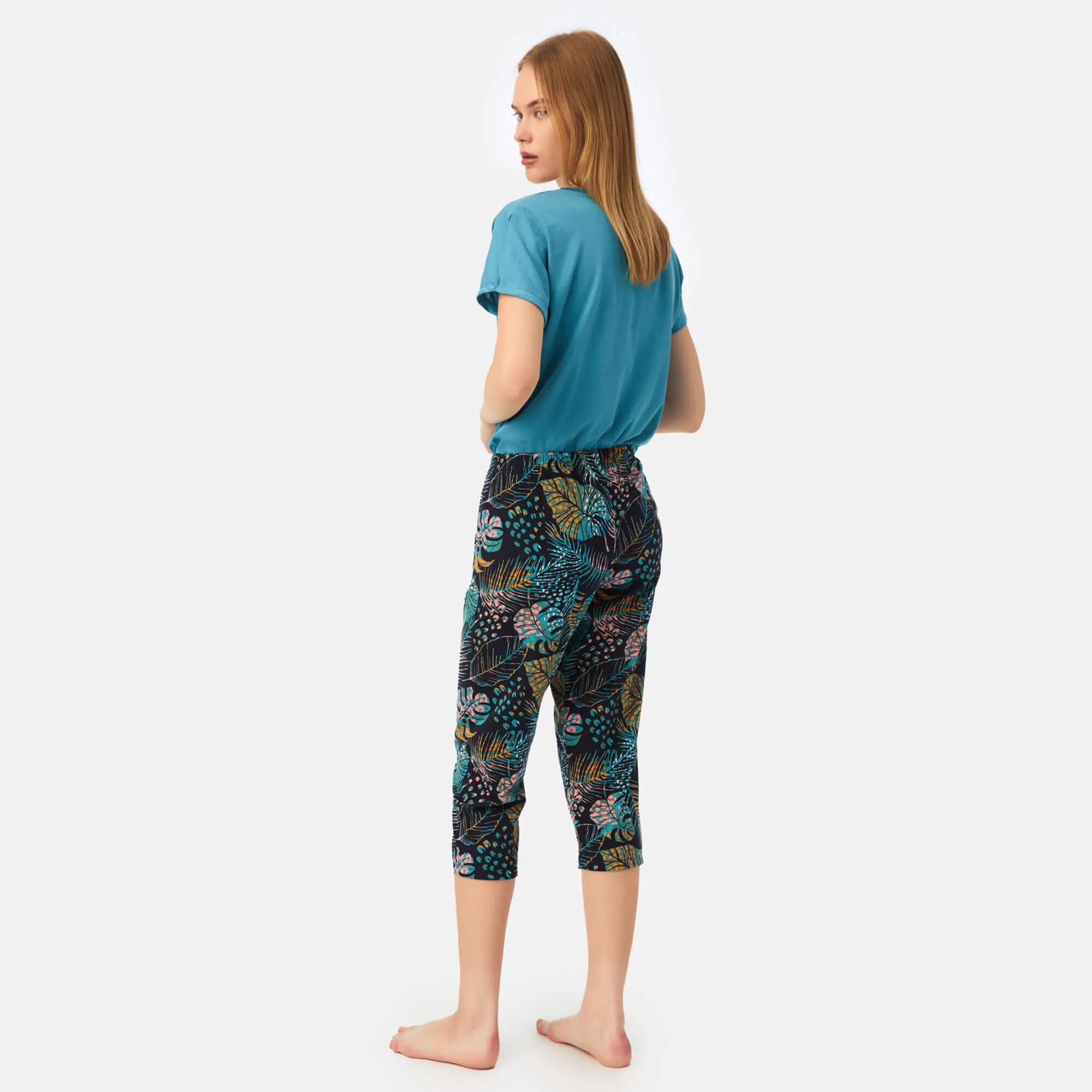 Дамско долнище на пижама 7/8 Capri pants exotic с дължина до прасеца | Minerva