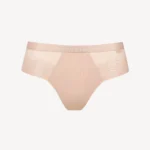 Бежови бразилиани с нежна дантела от серията Essentials Ruby на марката Lisca.