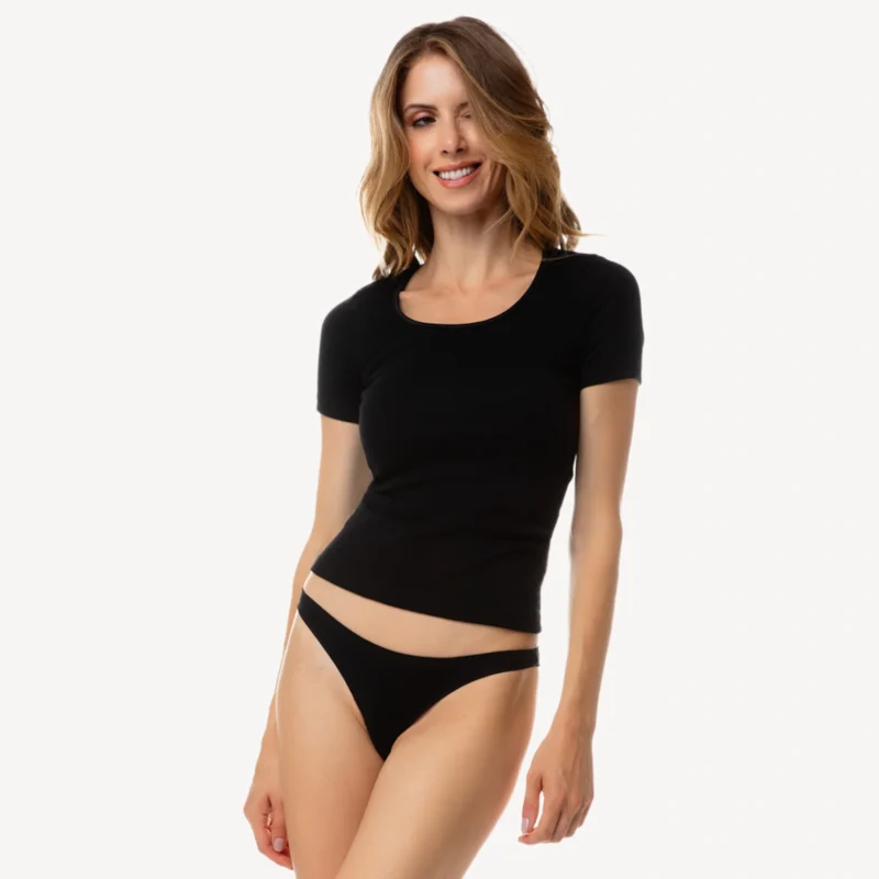Комплект черни дамски тениски slim fit от 100% памук - 2 броя от Minerva